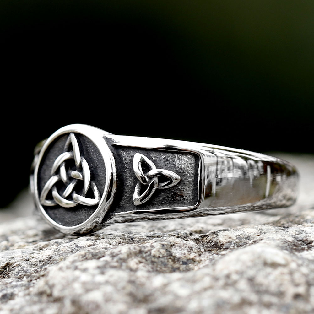 Anillo de acero inoxidable con - Men'S Fashion Guide reseña y precio