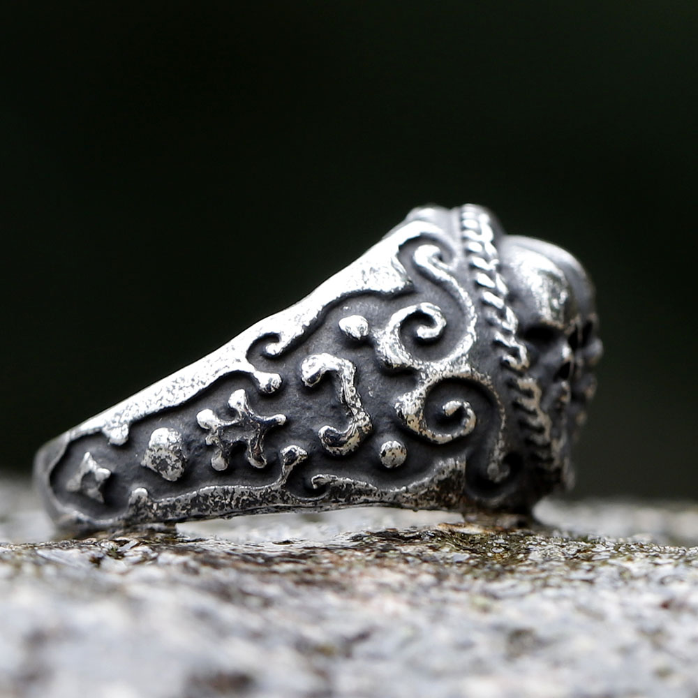 Anillo de calavera dominante n - Men'S Fashion Guide reseña y precio